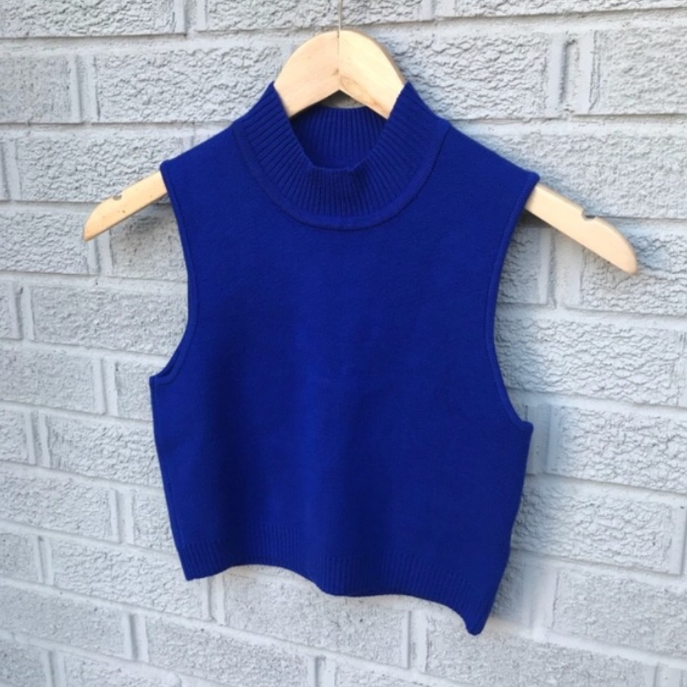 Urban Outfitters blue crop top